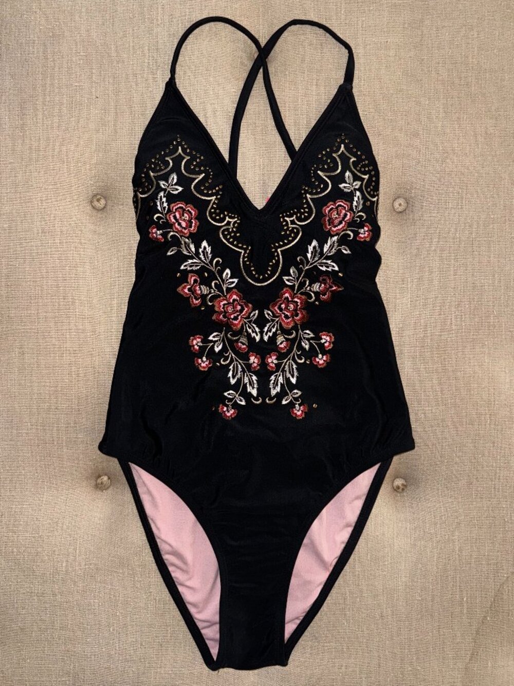 NWT Vintage-Inspired Xhilaration Embroidered Floral One-Piece Swimsuit XS